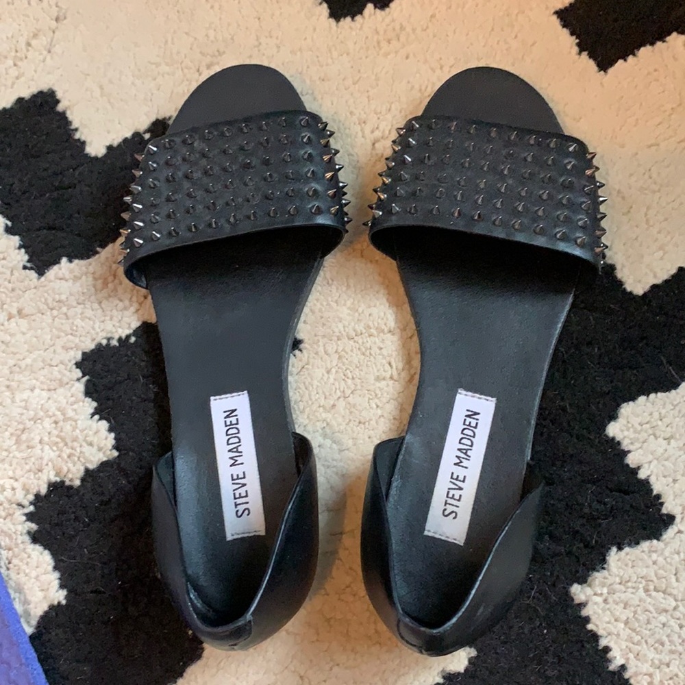 Steve Madden black studded sandals/flats